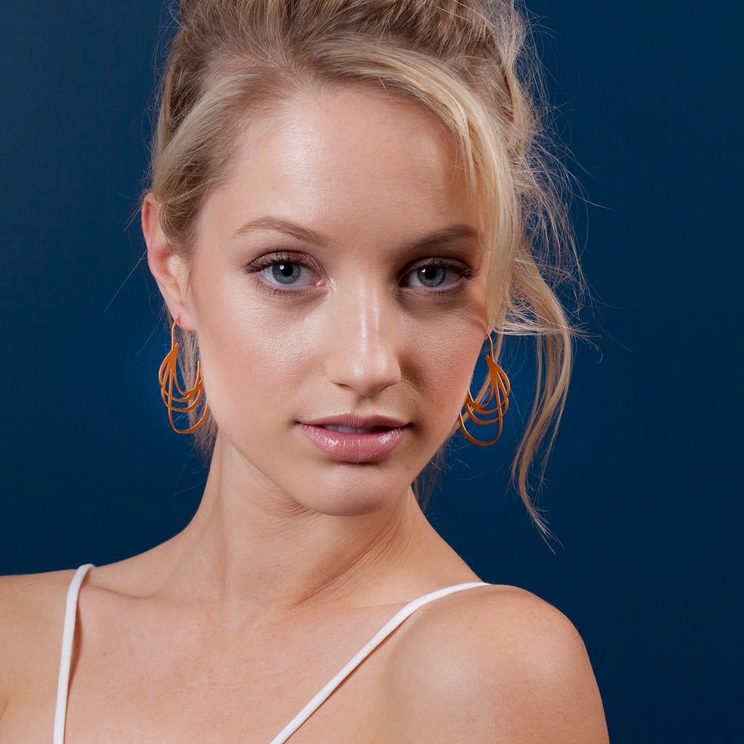 Are You Looking for the Perfect Earrings? Buy Gold Jewellery Online