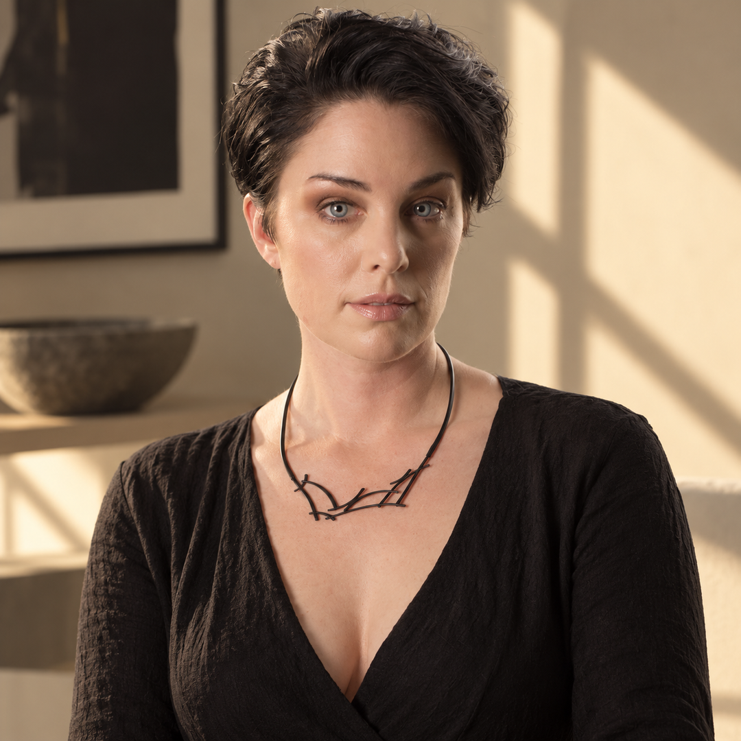 Truss Necklace | Black